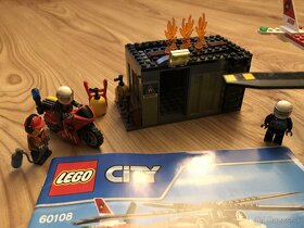 Lego CITY 60108 - Hasičský vrtuľník s príslušenstvom - 5
