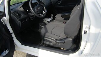 Kia Rio, 1.4 CRDI STK do 09/2026 Vyborny stav - 5