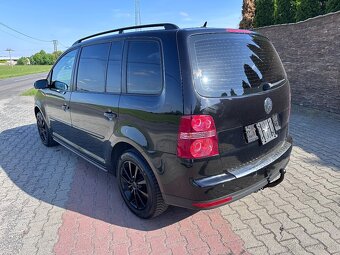 Volkswagen Touran 1.9 TDI DSG - 5