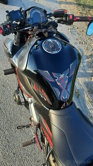 Kawasaki Z900 - 5