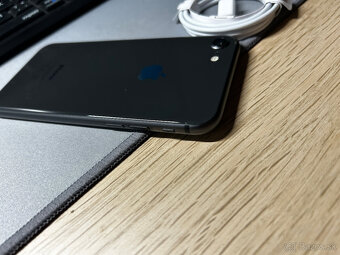 Apple iPhone 8 top stav - 5