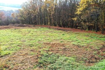 Slnečný stavebný pozemok 814 m2 - Bazová - Kopanice - PD - 5