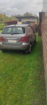 Mercedes Benz B 200 - 5