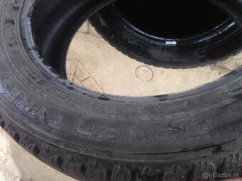 Predám zimné r18 235/55 8/2mm - 5