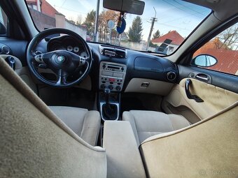 Alfa Romeo 147 1.6T - 5