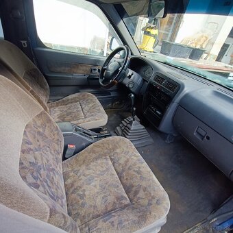 Nissan Navara D22 2,5 TD 76kw Nová STK/možná výmena - 5