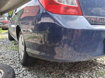 Predám zadný nárazník na Renault Thália 1.2 55kw rok2011 - 5