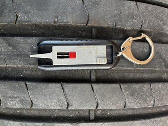 245/40/r19 Pirelli P Zero letné pneumatiky - 5