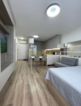 PREDAJ - moderný 2- izbový byt s balkónom a parkovacím miest - 5