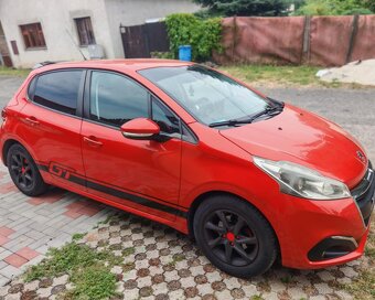 Peugeot 208, 2015 1.2 benzín,manuál - 5