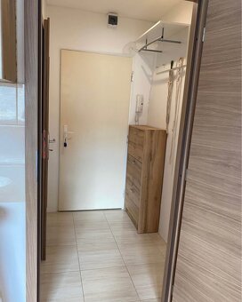 Garsónka prenájom Levice - 5