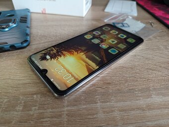 Huawei P30 Lite biely, krabica, púzdra a ochranné sklo, - 5