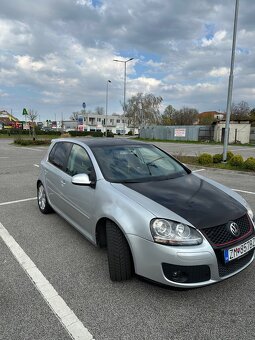 Volkswagen Golf V 2.0 TDI (2004) - 5