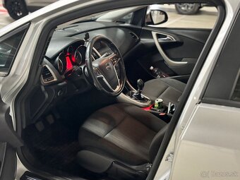 Opel astra J Sport tourer - 5
