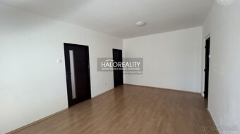 HALO reality - Prenájom, trojizbový byt Prievidza, Centrum - 5