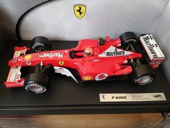 1:18 FERRARI F2002 M.SCHUMACHER - 5