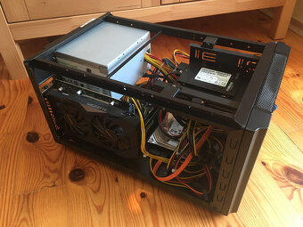 PC zostava Intel Core i7 3770 nVidia GTX 1650 27"LCD - 5