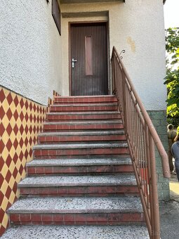 Rodinný dom v obci Dobrohošť - 5