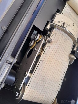 Voltmeter,ampérmeter,smaltované tabuľky. - 5