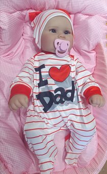 Realistická bábika Linda - 5