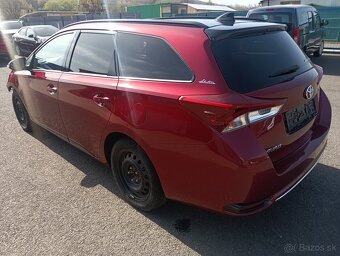 Toyota Auris Touring - 5