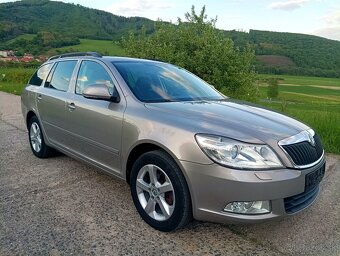 ŠKODA OCTAVIA COMBI II 2.0 TDI CR XENON MODEL 2012 - 5
