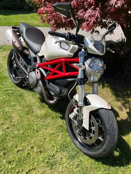 Ducati Monster 796 - 5
