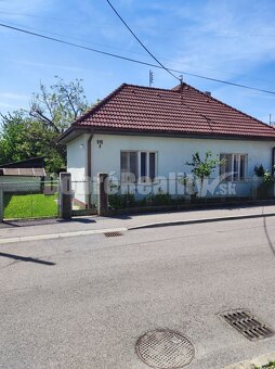 Rodinný dom s krásnou záhradou v Topoľčanoch - 5