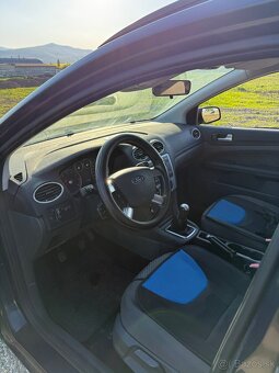 Ford Focus 1.4 - 5
