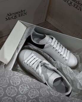 Alexander MCQUEEN - 5