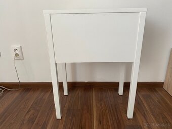 Nočný stolík IKEA - 5