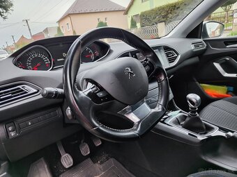 Peugeot 308 SW 1.2 PureTech S&S Style, r.v. 01/2019 - 5