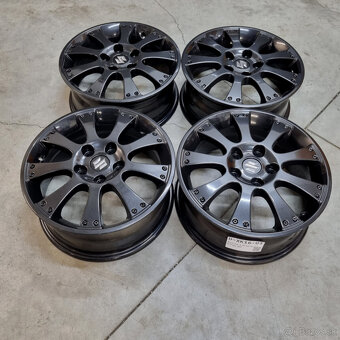 Hliníkové disky 5x114,3 R16 6J ET50 - 5