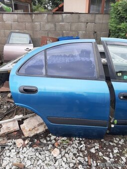 Predám dvere svetlá na Nissan almera 1.5 66kw QG15 rok 200 - 5