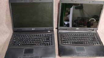 Notebooky na nahradné diely. - 5