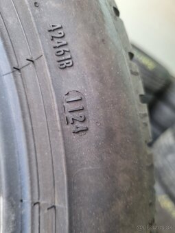 255/40R18 Pirelli dot 24 - 5