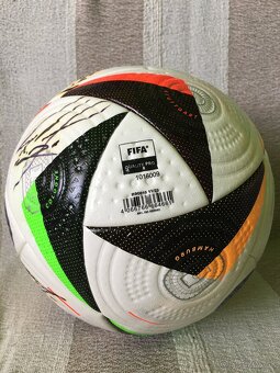 Adidas Fussballliebe EURO 2024 s podpismi futbalistov - 5
