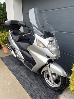 Honda Silver Wing 600 - 5