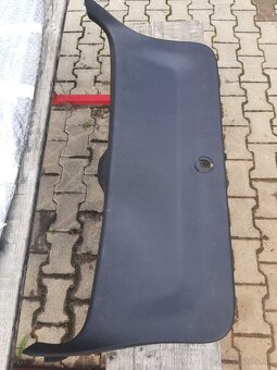 Golf 5 Variant zadné kufrové sklo+ vnútorné plasty - 5