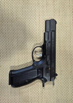 CZ 75 RETRO Limited Edition, kal 9x19 mm Luger,  novovýroba - 5