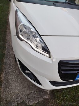 Peugeot 5008 - 5