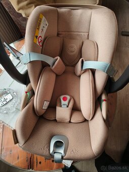 Cybex Cloud-T i-size s bázou Base T - 5