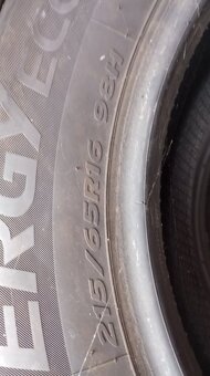 Predam letne pneu 2ks Hankook 215_65_R16 - 5