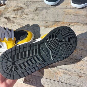 Predám Tenisky Jordan Nike 36 - 5