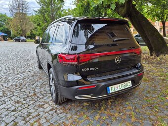 Mercedes-Benz EQB 250+ - 5