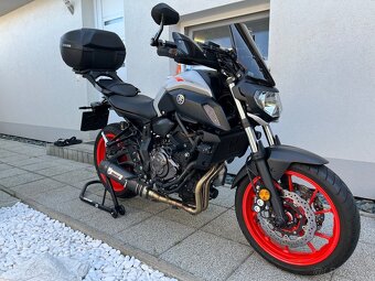 Yamaha MT07 - 5