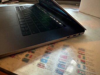 Macbook Pro 2018 32GB RAM touchbar - 5