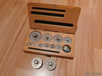 Závažia na váhy - 5