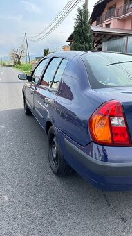 Renault Thália 1.4 - 5