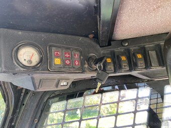 Smykový nakladač JCB 160 HF - 5